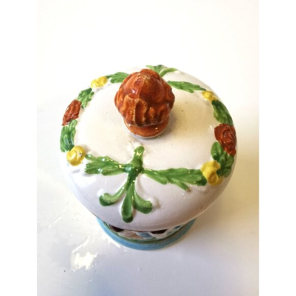 Small Porcelain Display Piece made in Italy - Picture 2 of 10